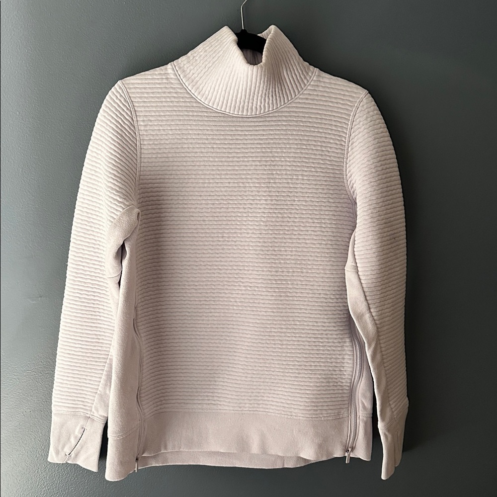💜ALL IN MOTION women’s sweatshirt mock turtleneck size medium lilac purple VGUC